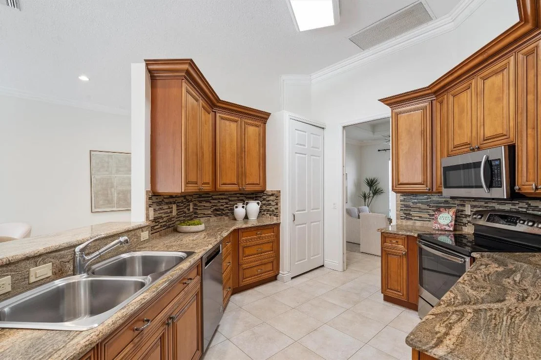 Photo of 6915 Chimere Terrace