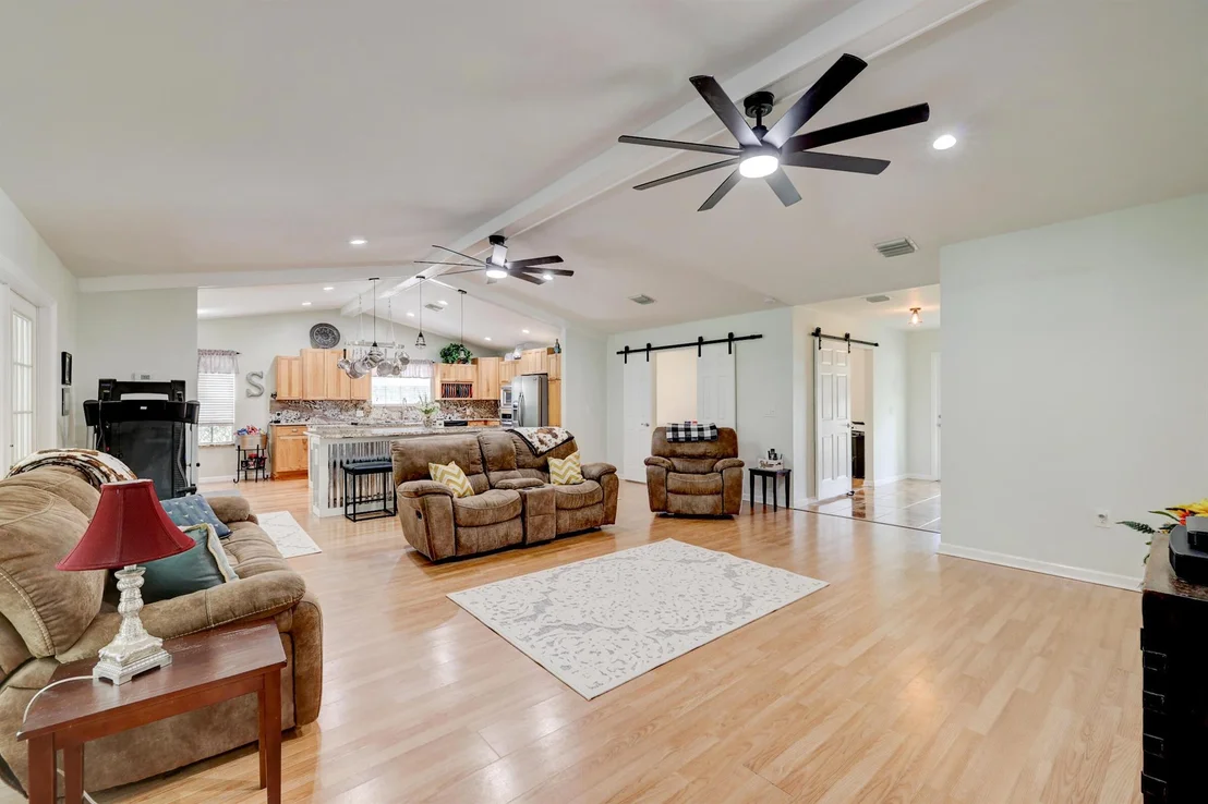 Photo of 8680 Moco Lane