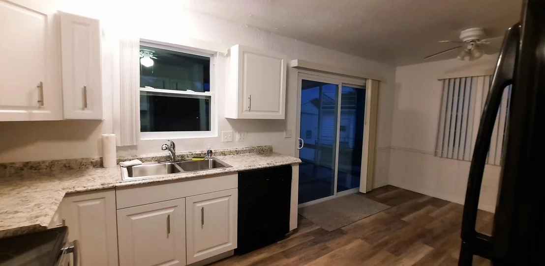 Photo of 1067 Elm Street