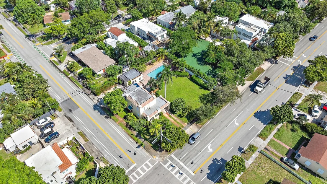 Photo of 735 FOREST HILL Boulevard