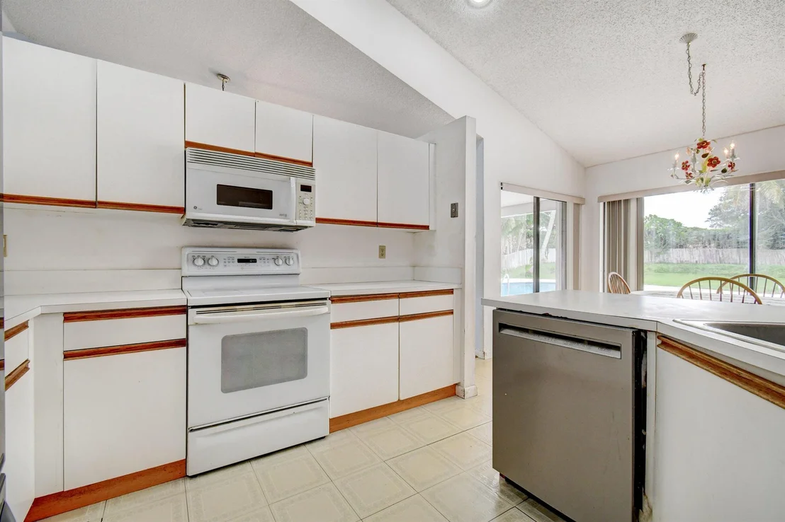 Photo of 5822 Sun Pointe Circle