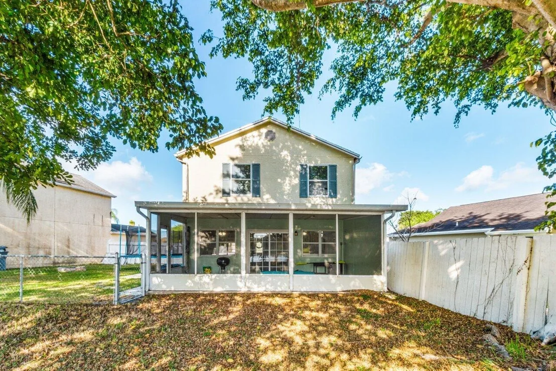 Photo of 4656 Lakeside Circle