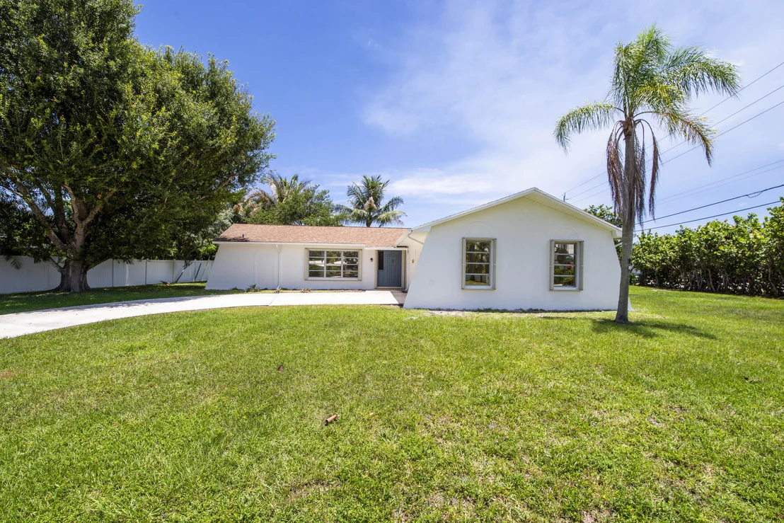 Photo of 18020 Palm Point Drive