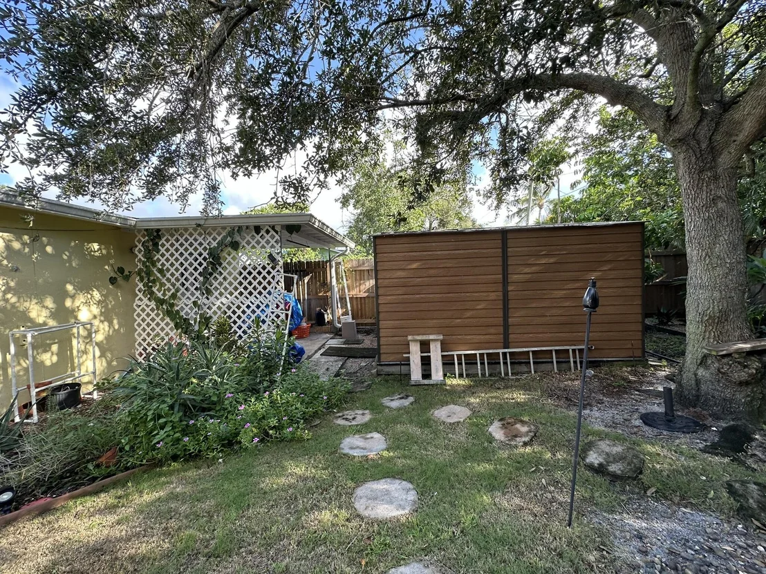 Photo of 914 SE 3rd Street