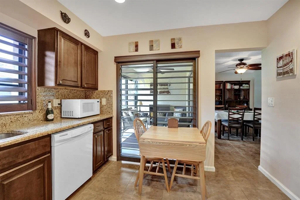 Photo of Unit B at 4761 Greentree Crescent