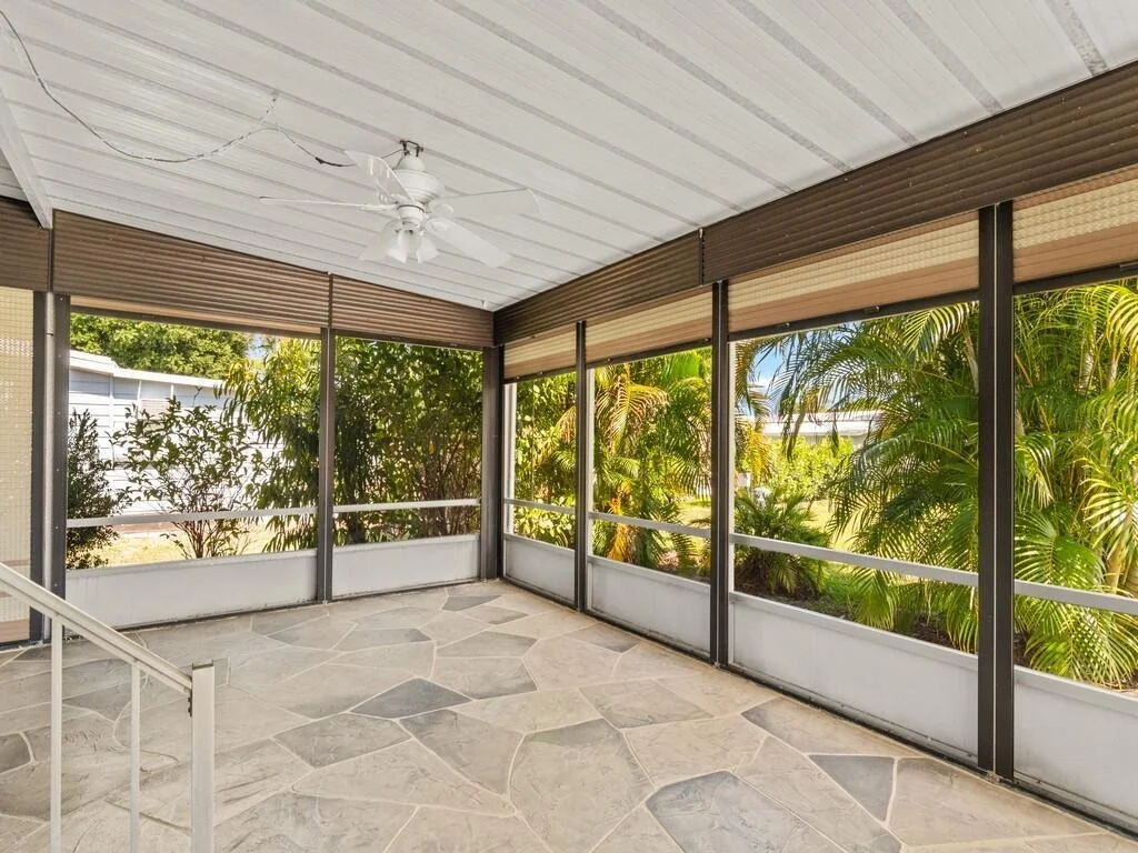 Photo of 300 NE Opal Drive