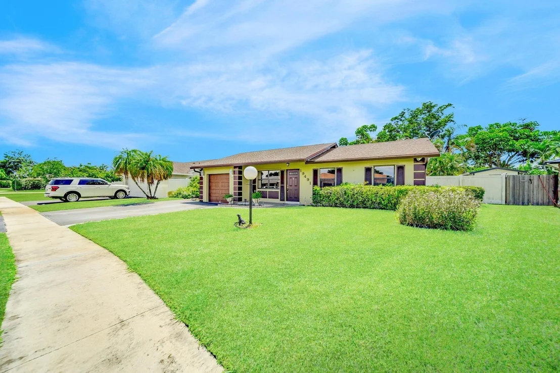 Photo of 19491 Colorado Circle