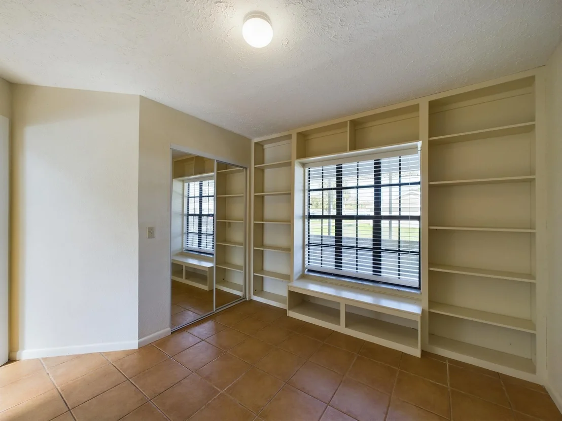 Photo of 4948 SE 44th Street