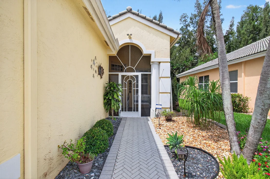 Photo of 7968 Rockford Road
