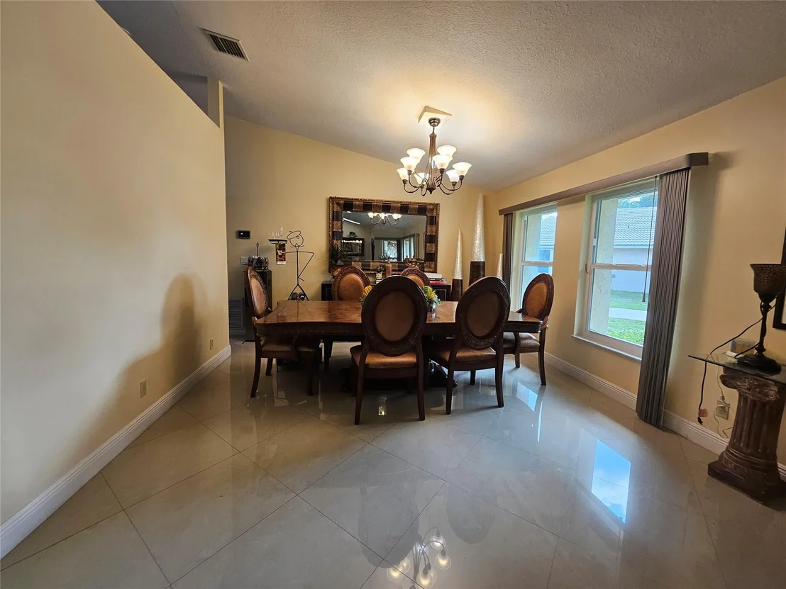Photo of 197 NW 113th Way