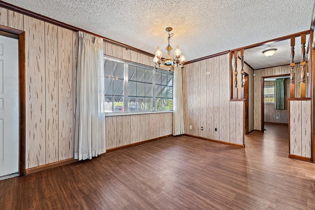 Photo of 1866 Len Drive