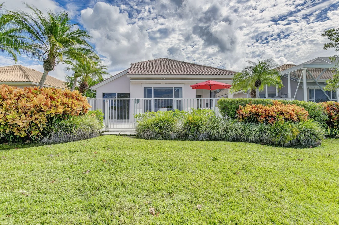 Photo of 738 Pinehurst Way
