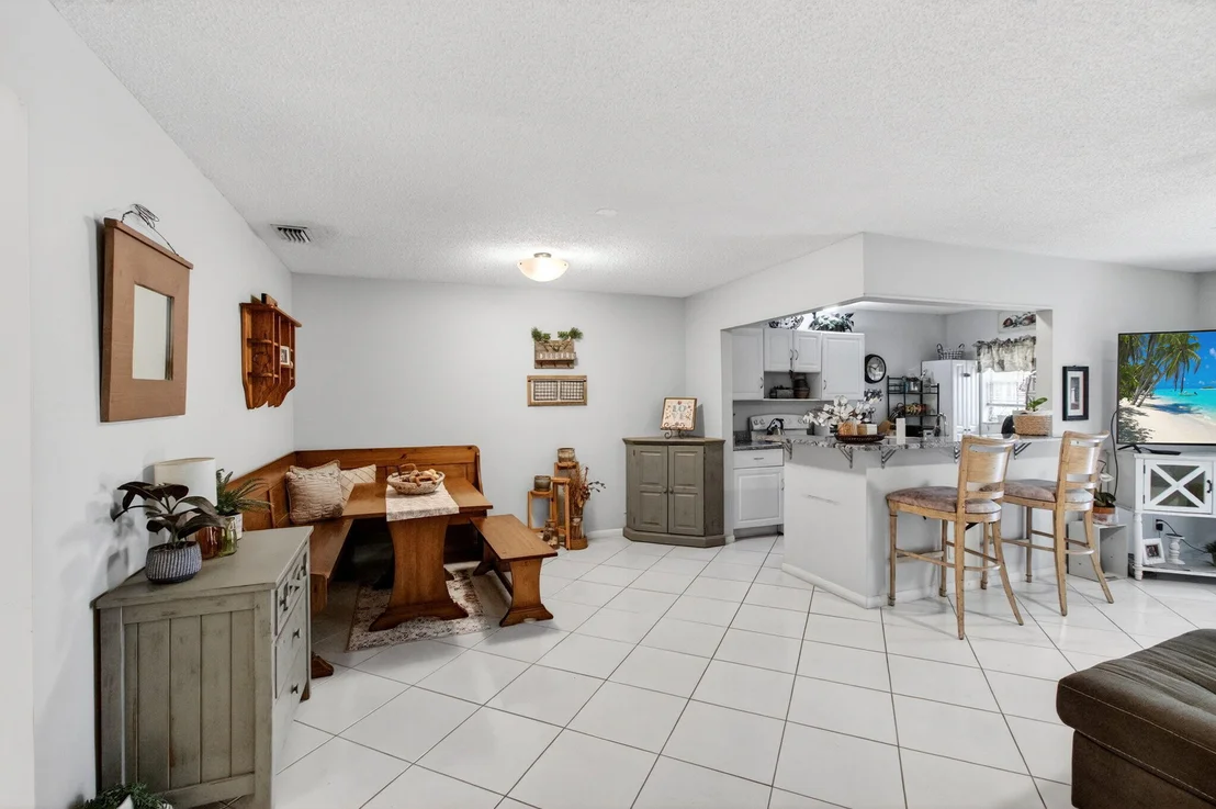 Photo of Unit B at 5050 Nesting Way
