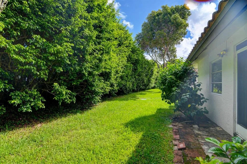 Photo of 6034 Waldwick Circle