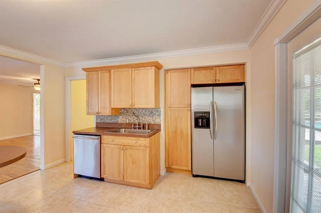 Photo of 15385 Monroe Road