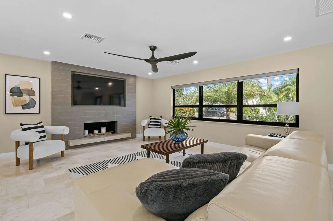Photo of 1191 Dolphin Road