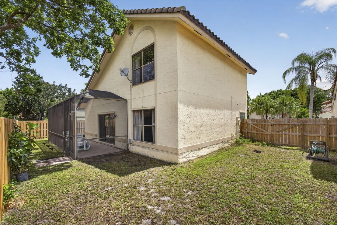 Photo of 1726 SHORESIDE Circle