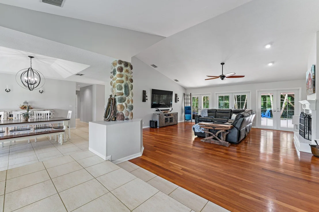 Photo of 2505 SE Ranch Acres Circle