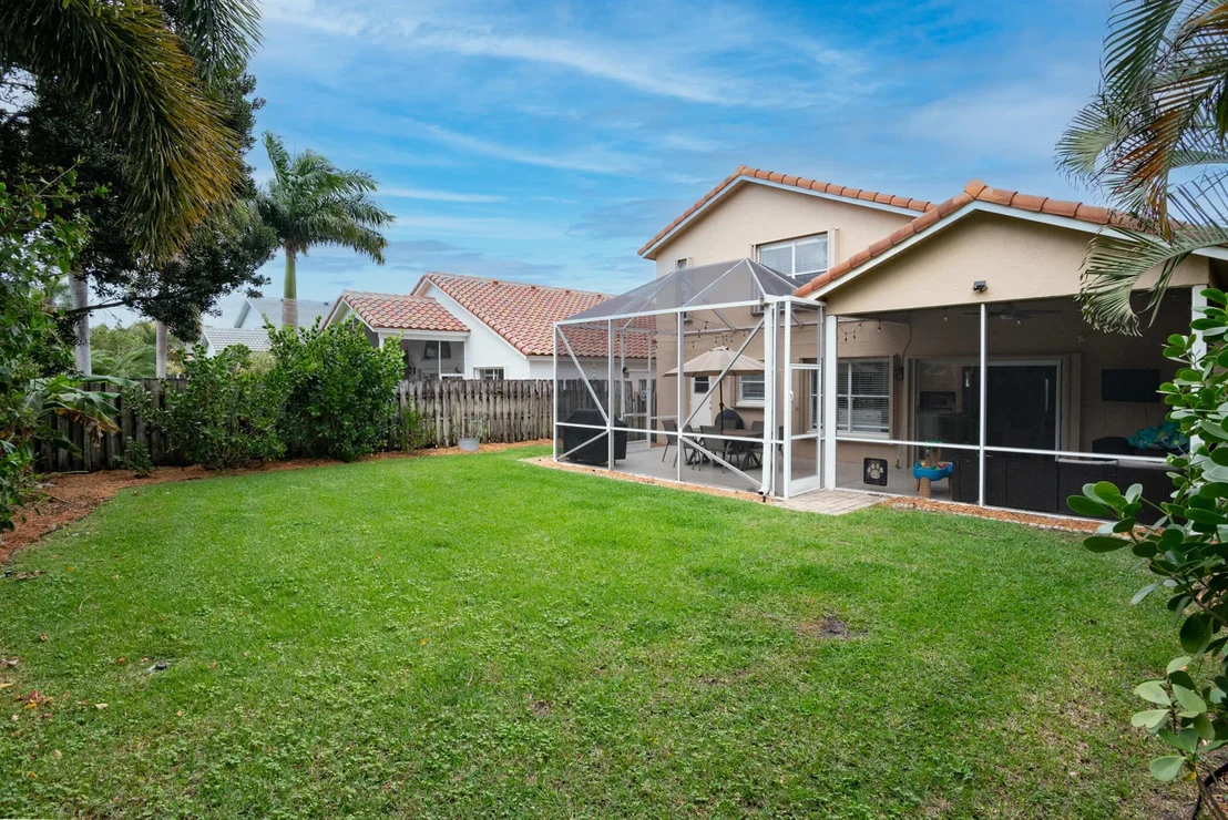 Photo of 132 Stonebriar Boulevard