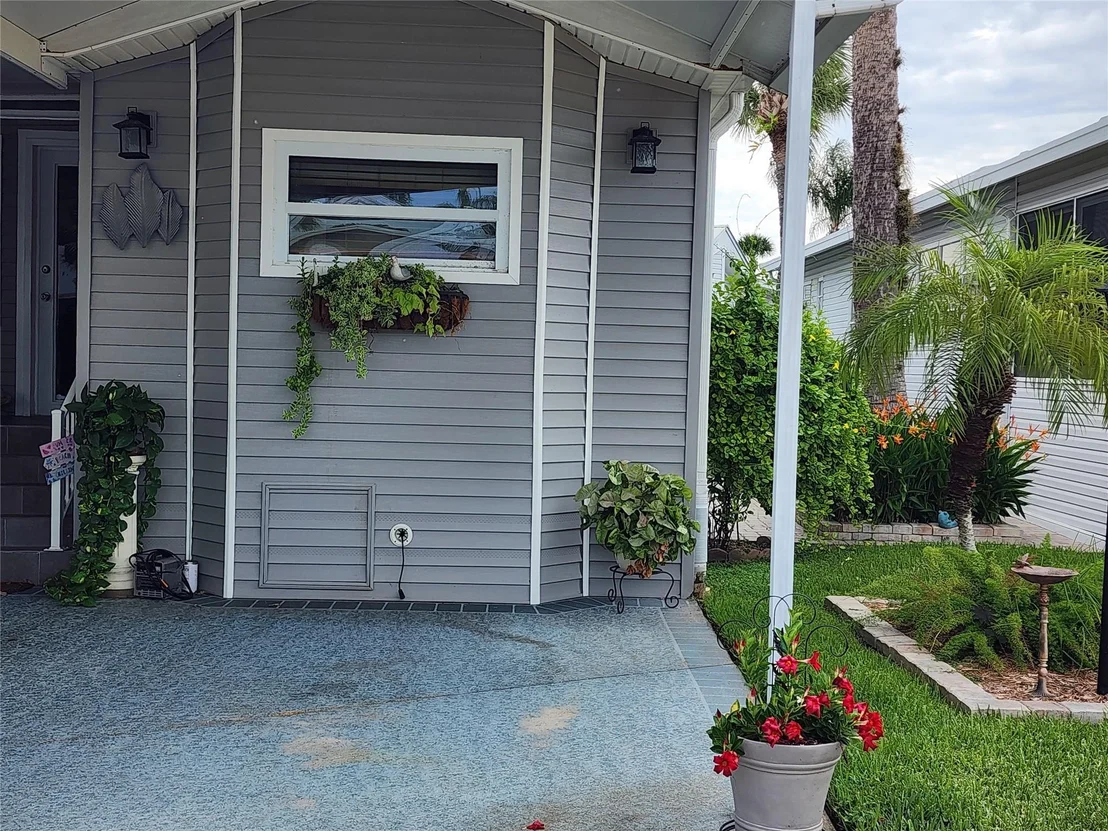 Photo of 6502 SE 52nd Street