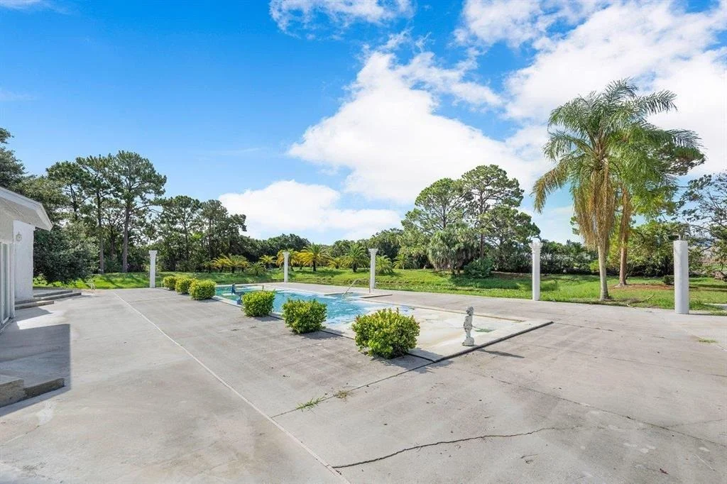 Photo of 6077 Pineneedle Lane