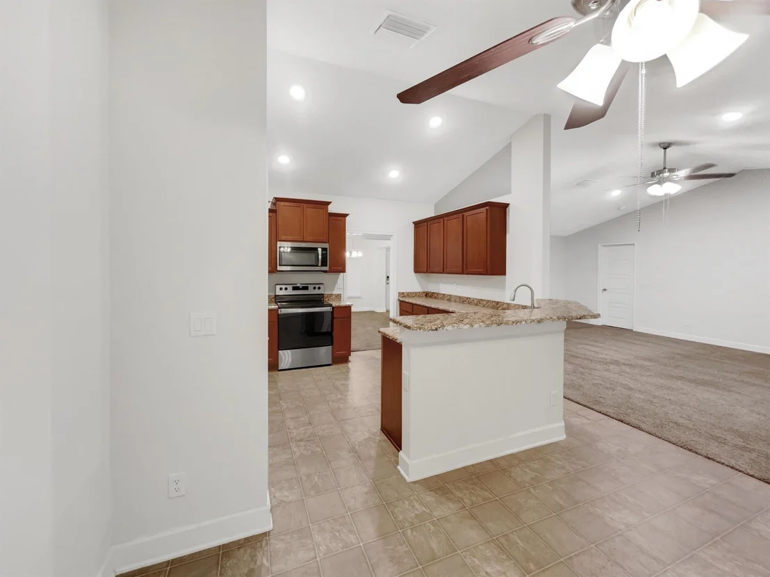 Photo of 5613 Palm Drive