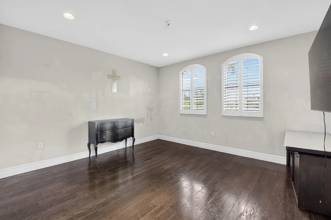 Photo of 16801 Pavilion Way