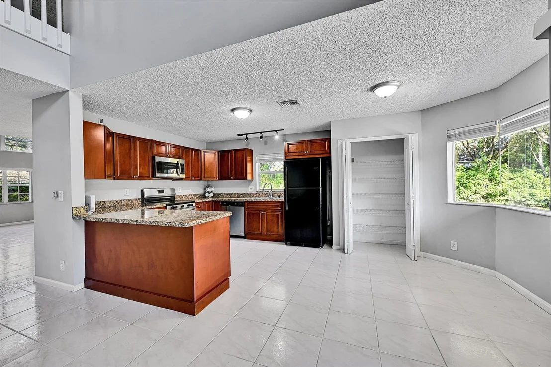 Photo of 10004 NW 57th Place