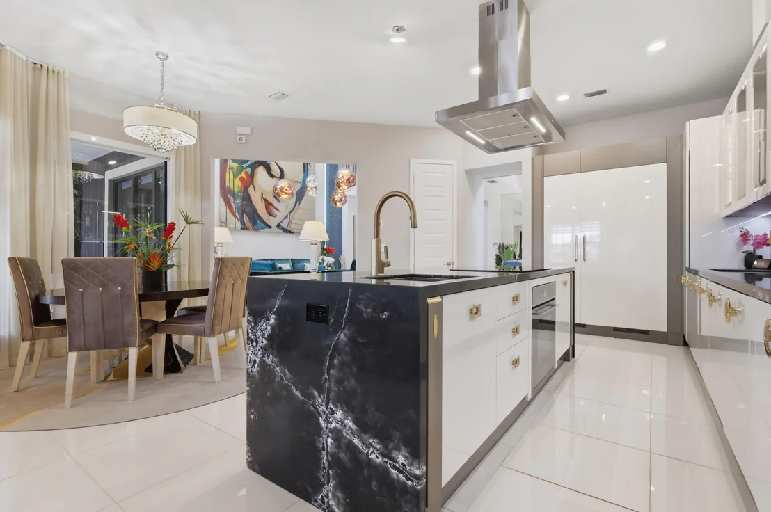 Photo of 10271 Peninsula Place