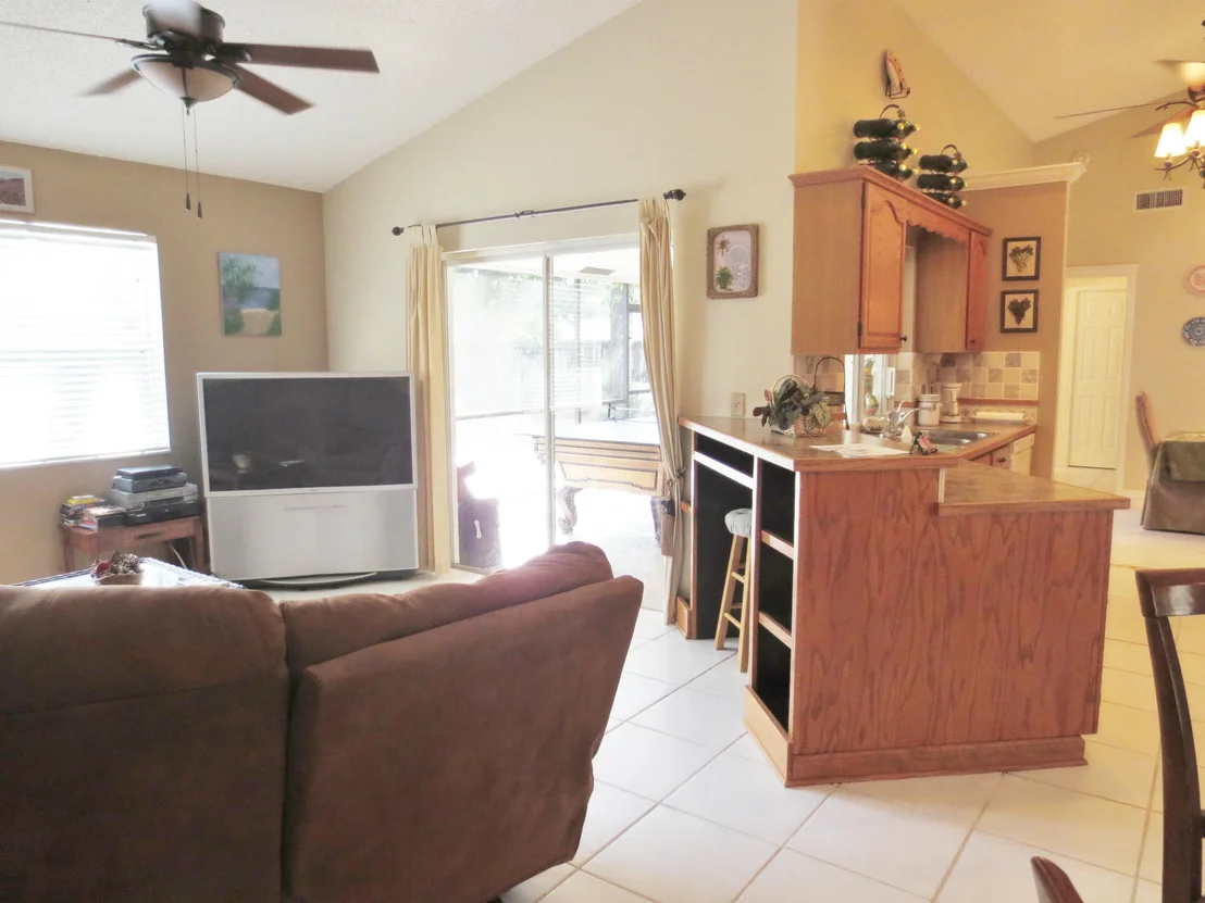 Photo of 986 Cherry Lane