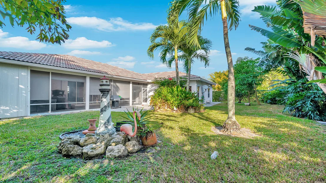 Photo of 11272 Edgewater Circle