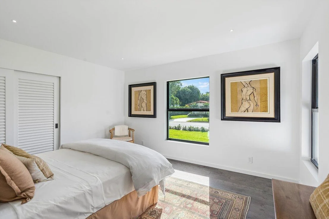 Photo of 245 Ellamar Road