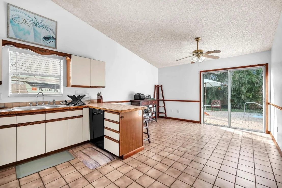 Photo of 5235 Edgewood Drive
