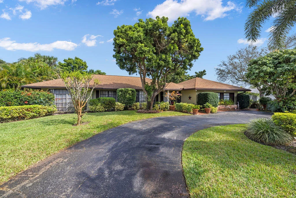 Photo of 116 River Drive