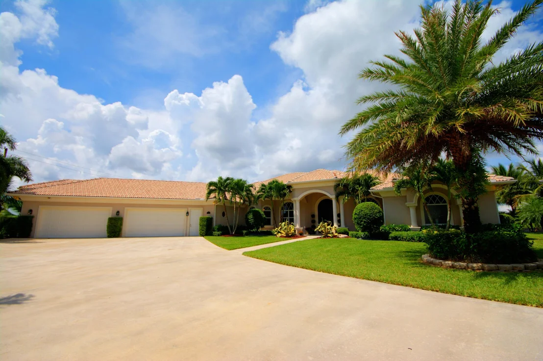 Photo of 4985 Stables Way