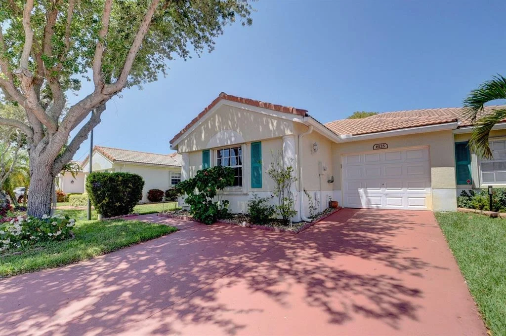 Photo of 6125 Heliconia Road