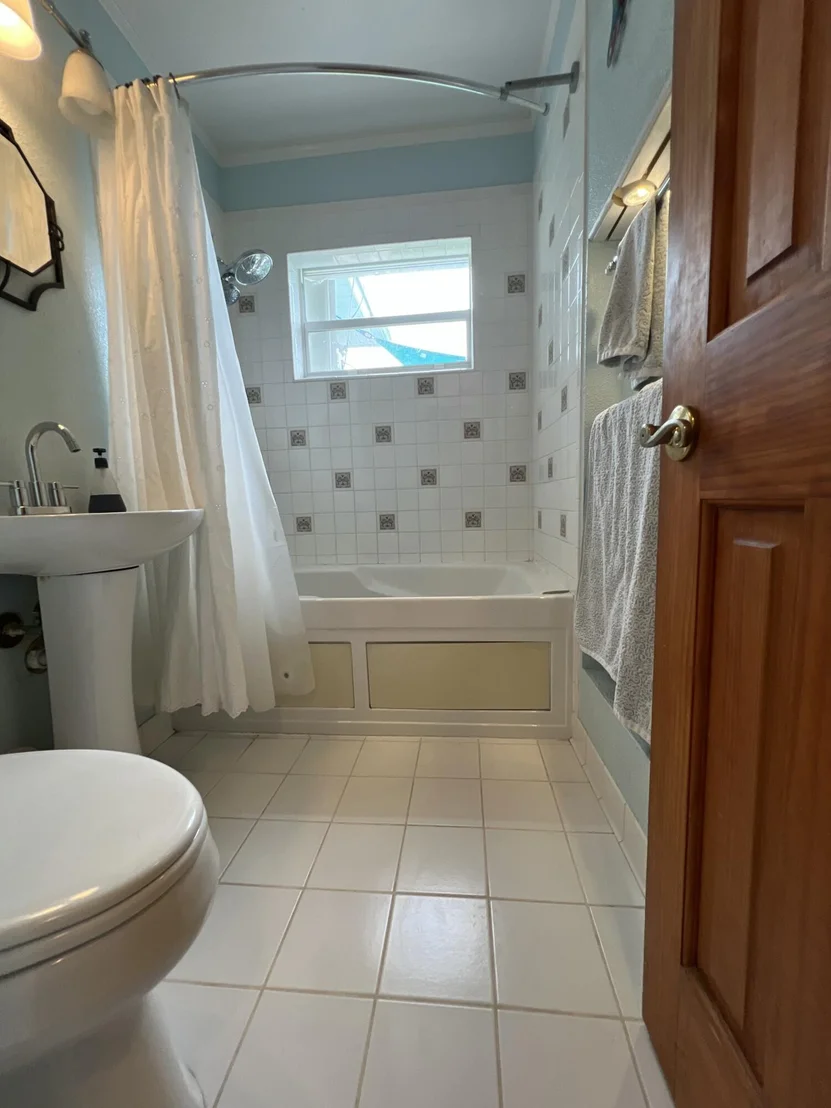 Photo of 2240 HARBOR Drive
