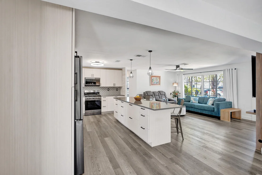 Photo of 1221 SE 3rd Avenue