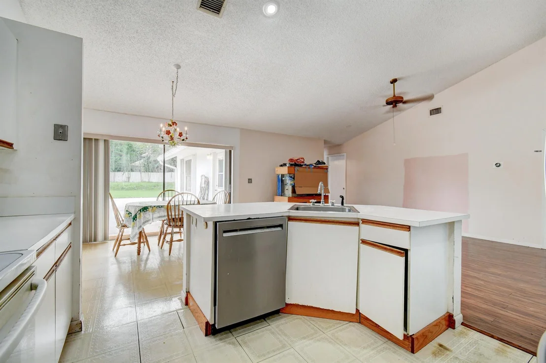 Photo of 5822 Sun Pointe Circle