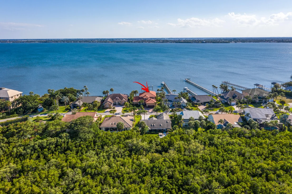 Photo of 4380 NE Joes Point Road