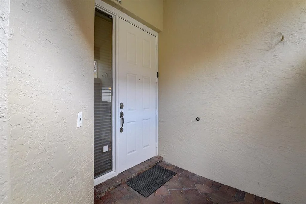 Photo of 5214 Brookview Drive