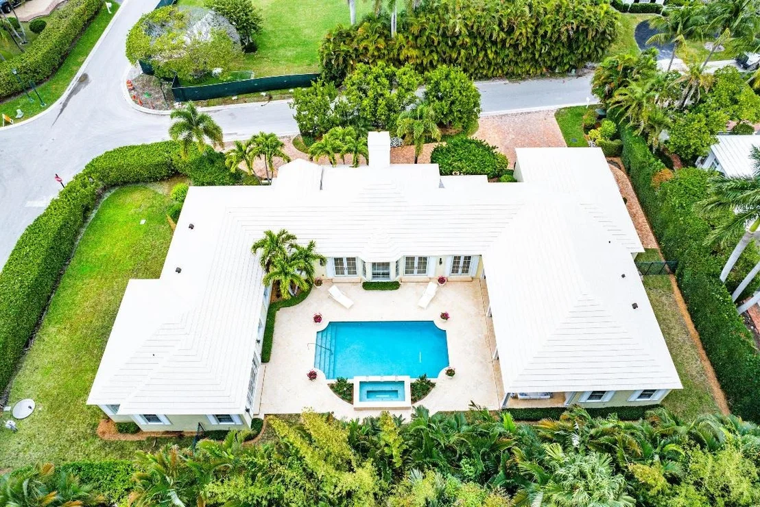 Photo of 450 Banyan Road