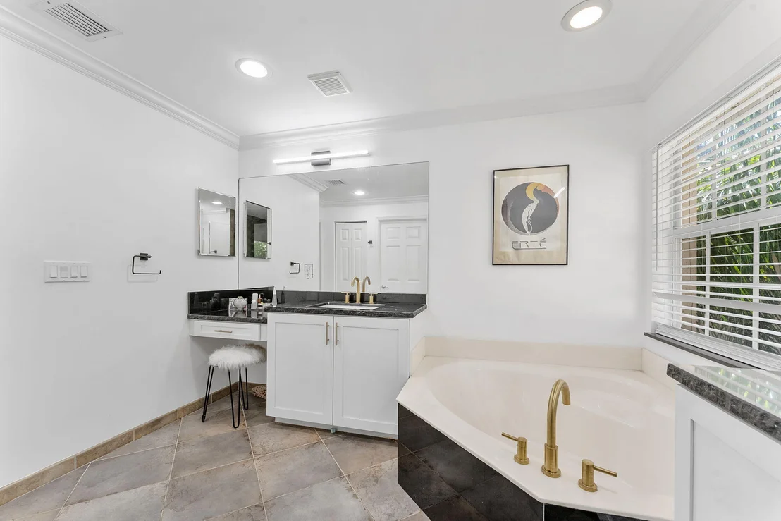 Photo of 7942 Parsons Pine Drive
