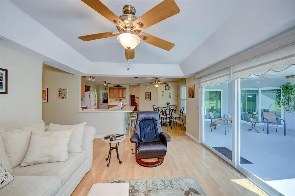 Photo of 4284 SE Rainbows End