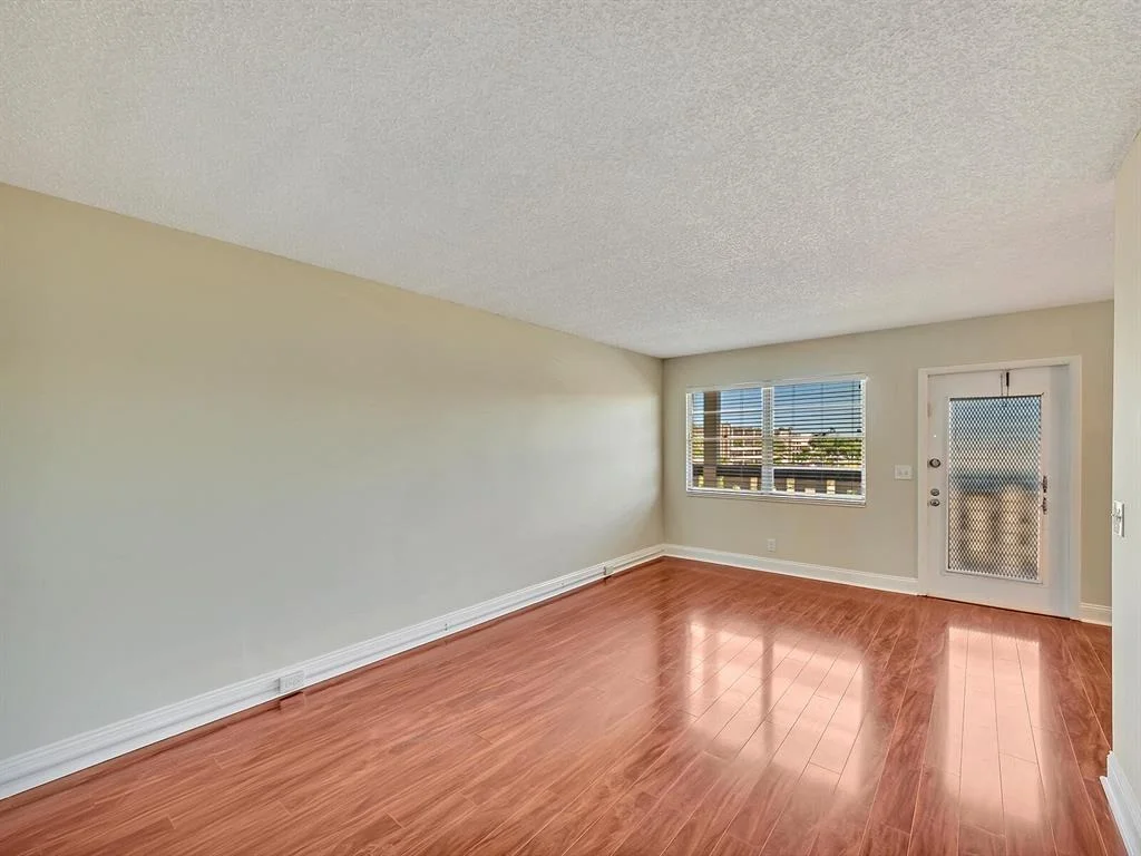 Photo of 3051 Wolverton C