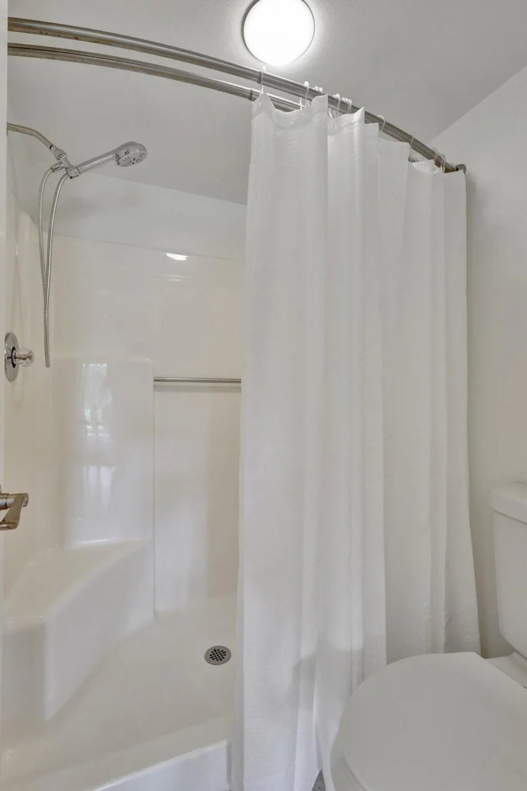 Photo of Unit C at 801 Pinecrest Circle