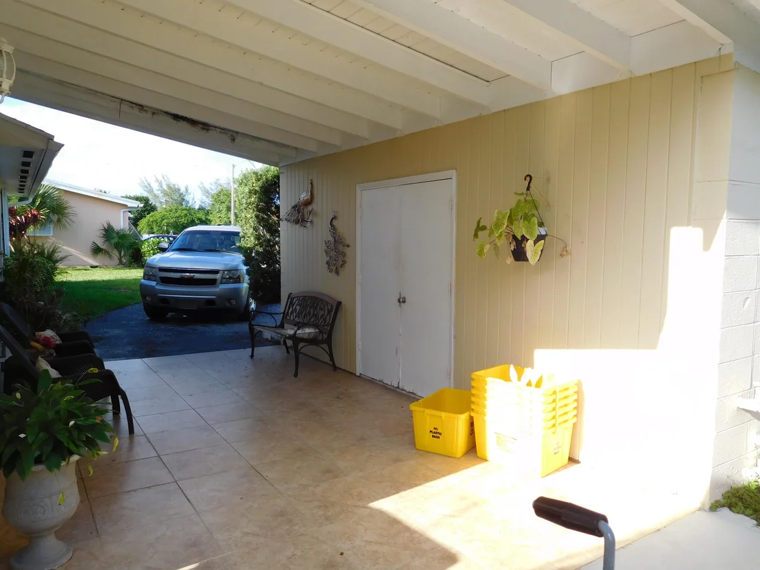 Photo of 349 Henthorne Drive