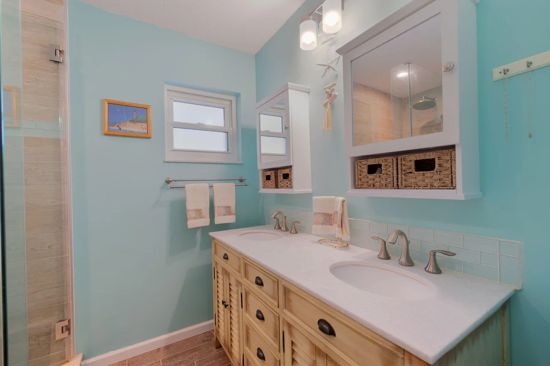 Photo of 5580 SE Paramount Drive