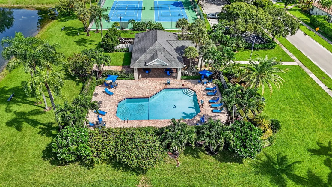 Photo of 10031 Lexington Estates Boulevard
