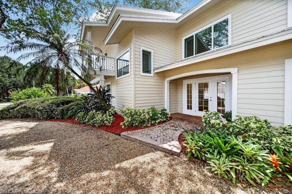 Photo of 15 HERITAGE Way